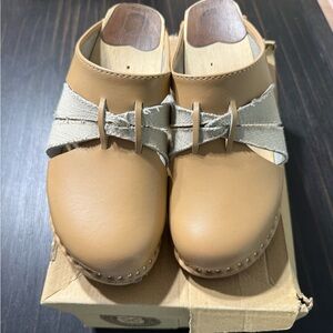 Troentorp Swedish  Leather Clogs with Beige Straps -  size 39